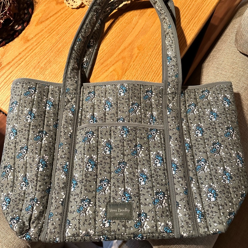 Vera Bradley Zip Top Tote - Freja’s Flowers Bay Leaf Green